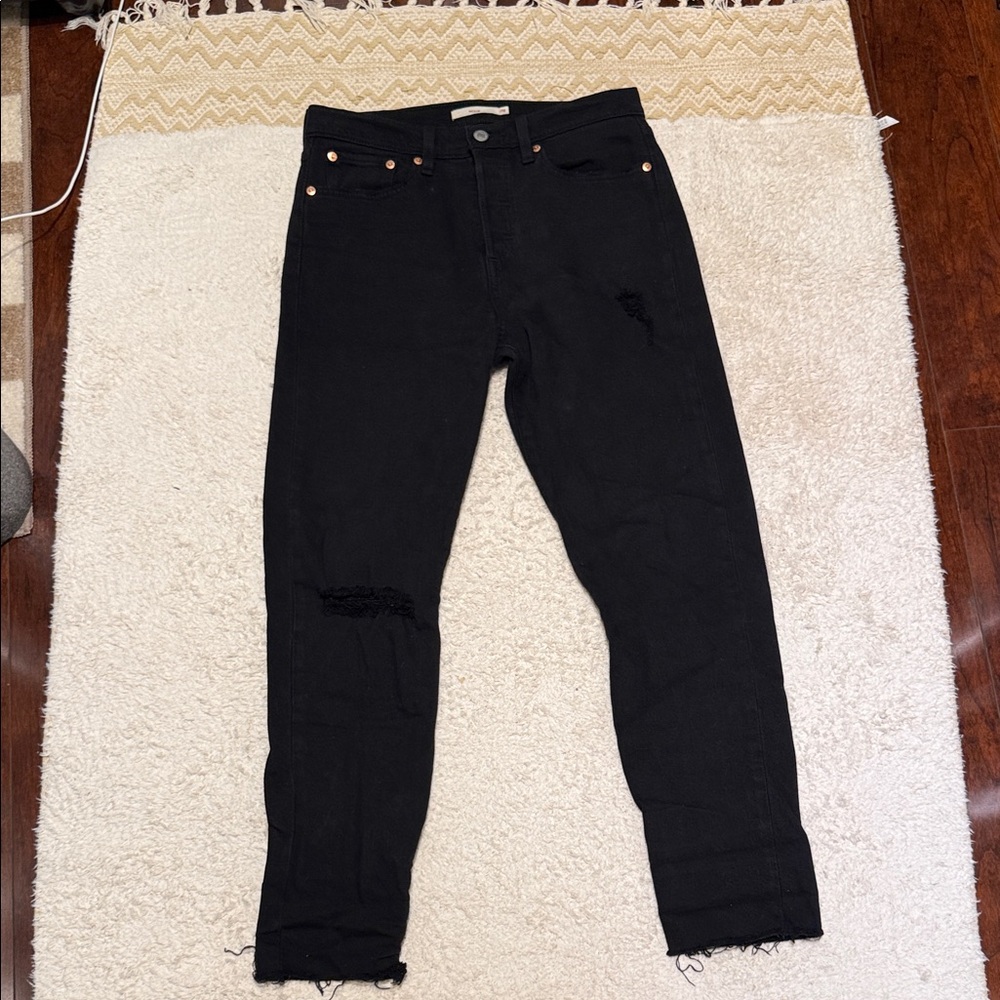 Levi’s | Black Wedge Ripped Jeans